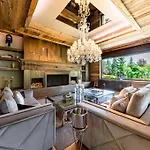 Ultima Crans Montana Lens